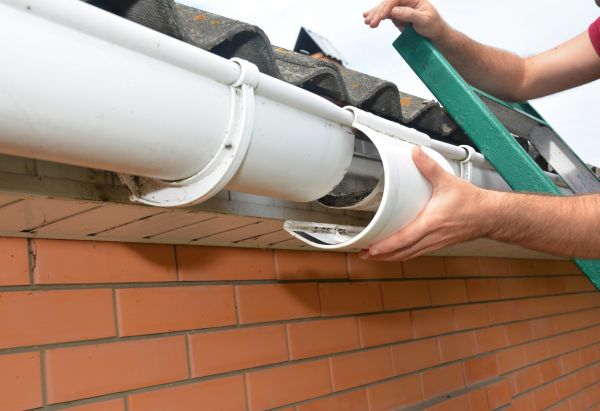 Cost of Gutter Seam Repair in Foley